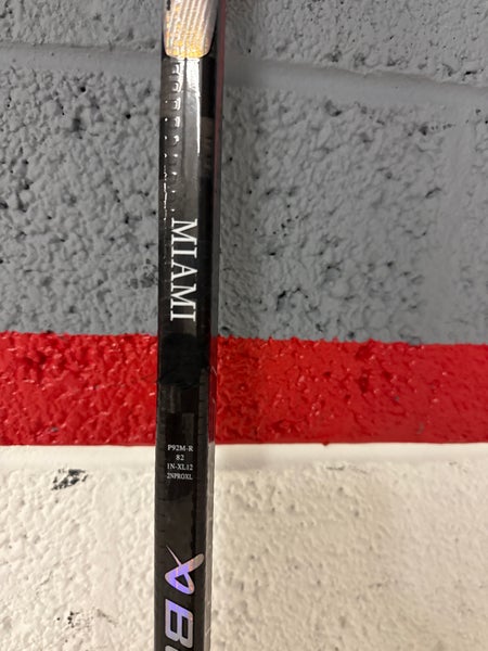 Senior Bauer Nexus Tracer Right Handed Hockey Stick P92M Pro Stock (Used)