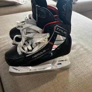 True HZRDUS 7X Hockey Skates Regular Width   Size 3