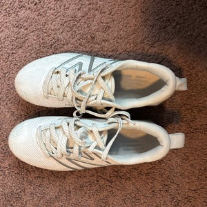White Men's Size M 5.5 (W 6.5) Adult New Balance Low Top Freeze 4.0 Molded Cleats (Used)