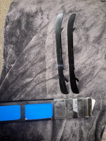Bauer Fly-Ti Size 9 280mm Skate Blades (New)