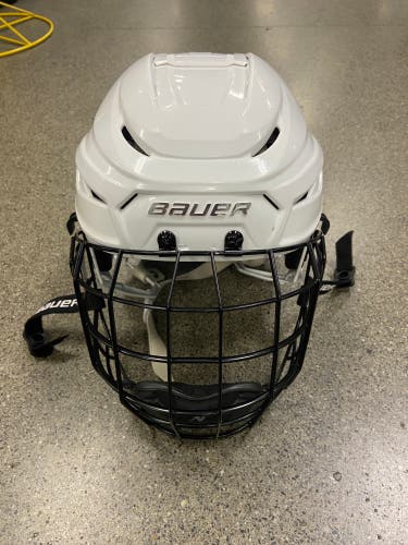 Bauer Hyperlite 2 Helmet White Medium/Large
