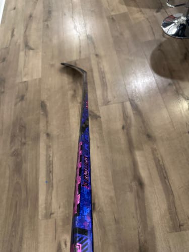 Senior Bauer Twitch Right Handed Hockey Stick P92 (New)
