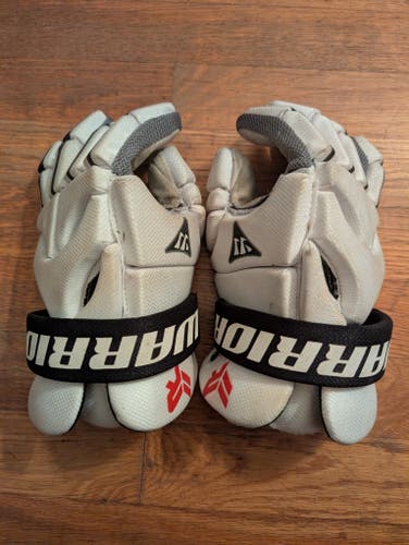 Warrior Rabil Next Lacrosse Gloves (Used)