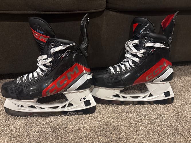 2023 CCM JetSpeed FT6 Pro Hockey Skates Regular Width 6 (New)