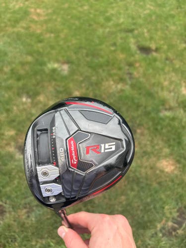 TaylorMade R15 Left Hand Driver Stiff Flex 10.5 Loft (Used)