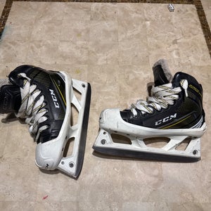 CCM Tacks 9060 Hockey Goalie Skates Regular Width Size 3 (Used)