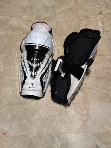 Youth CCM LTP 8" Shin Pads (Used)