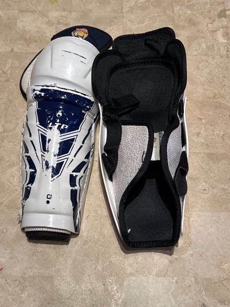 Youth CCM LTP 10" Shin Pads (Used)