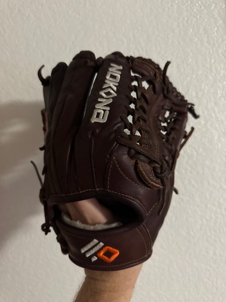 RHT Nokona “Buckaroo” X2-1275 Elite (Like-New, No Tags)