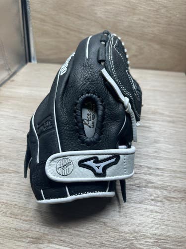 Mizuno GFN 151F4 Fastpitch Franchise Model 12.5 Leather Right Hand Throw
