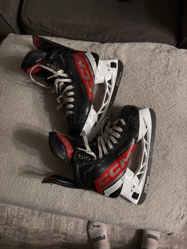 2023 CCM JetSpeed FT6 Pro Hockey Skates Narrow Width 8 (Used)