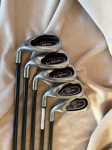 Men's Callaway Big Bertha Left Hand Iron Set Regular Flex 5 Pieces Steel Shaft (Used)