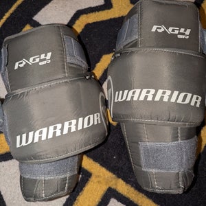 Warrior G4 Sr knee pads