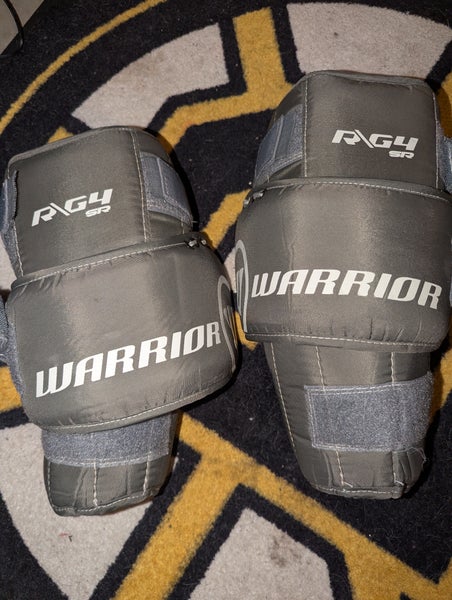 Warrior G4 Sr knee pads
