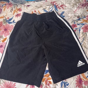 Black Medium Size Kids Unisex Adidas Shorts (Used)