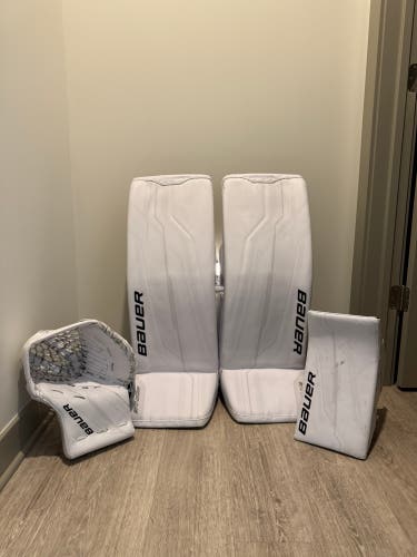 Medium  2024 Bauer Supreme Shadow Goalie Leg Pads  (Used)