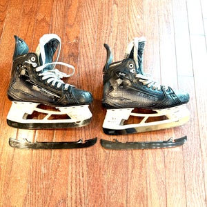 2024 Bauer Supreme M50 Pro Hockey Skates Size 5.5 (Used)
