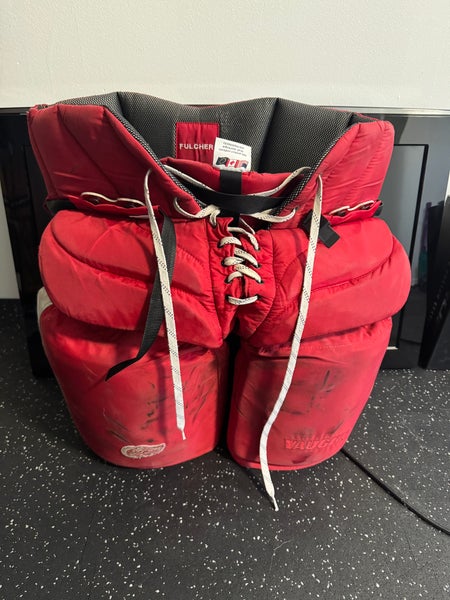Senior Large Vaughn Velocity V9 Pro Carbon Hockey Goalie Pants Pro Stock (Used)