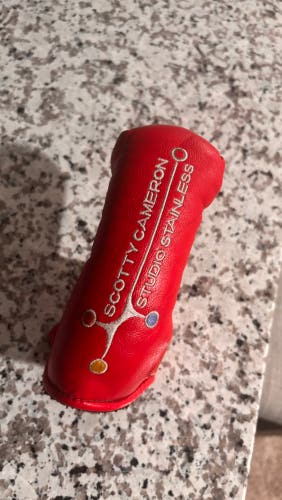 Scotty Cameron studio stainless headcover/divot tool