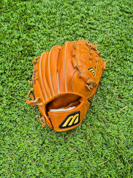 1990 Mizuno RH Infield World Win Baseball Glove 12" (Used)