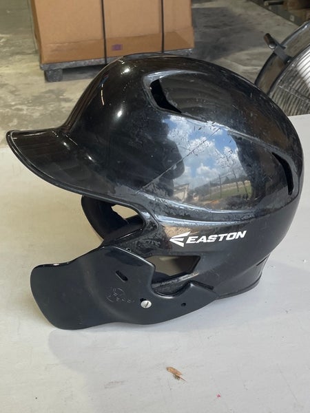 Black Easton Z5 Batting Helmet 6 3/8 - 7 1/8 (Used)