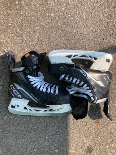 CCM Tacks Vector Premier Hockey Skates Regular Width | Senior Size: 9.5