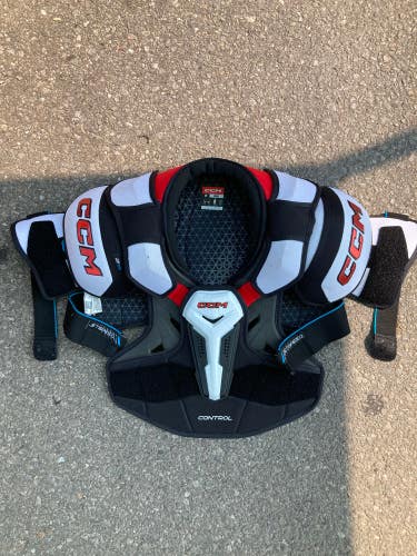 CCM Control Shoulder Pads | Senior Size: Small
