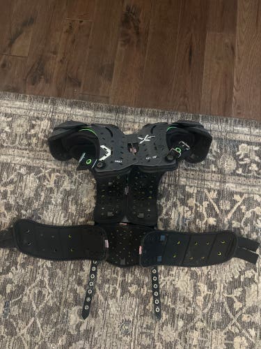 Small QB Xtech Shoulder Pads (Used)
