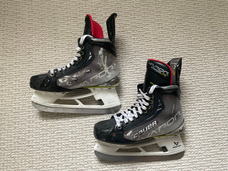 Bauer Vapor Hyperlite Hockey Skates 6 (Used)