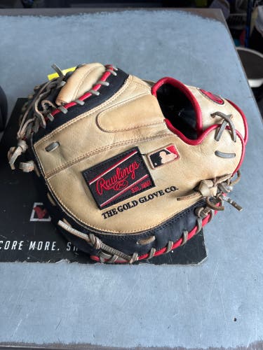 Used Rawlings PRORCMM33UC BB/SB Catchers RH Throw White/Black/Red 33" 11725-S000488961