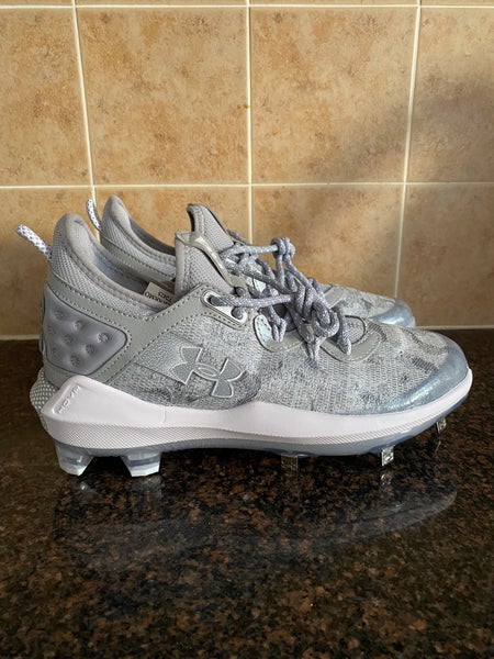 Under Armour Harper 8 Low ST Baseball Cleats Men’s size 7 (Women’s Size 8.5)
