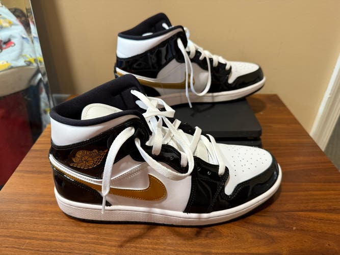 Black Men's Adult Size M 11.0 (W 12.0) Jordan Shoes (New)