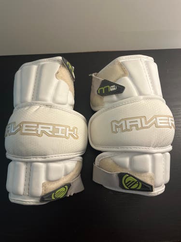 Large Adult Maverik M4 Arm Pads (Used)