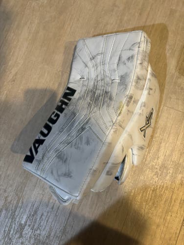 (Used-NCAA D1) Vaughn XP Blocker