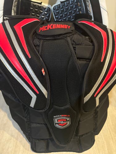 (New-Blackhawks Return) 2023 Mckenney Pro Spec XL Chest Protector