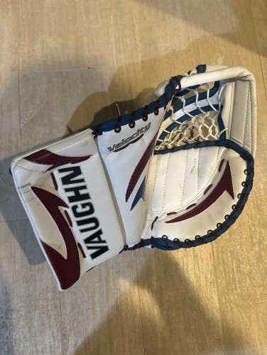 *Rare*(Avalanche Return) Used Once - Vaughn V4 Pro Spec Glove