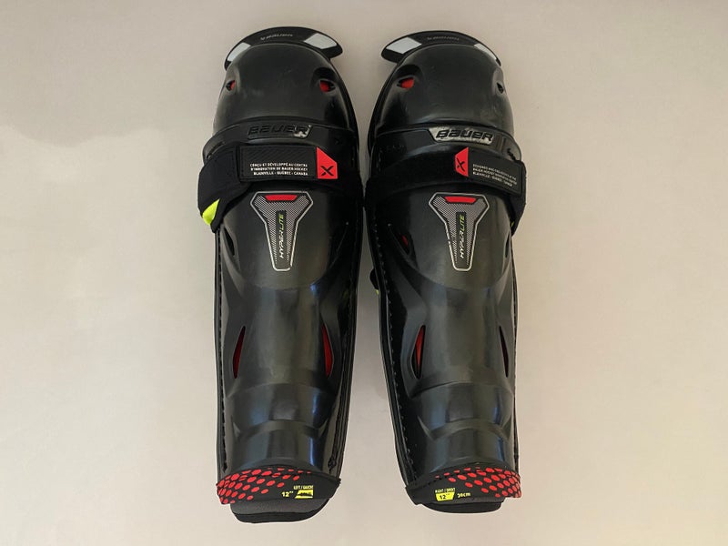 Junior Bauer Vapor Hyperlite Hockey Shin Pads 12” guards