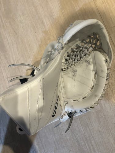 (Used-NCAA D1) CCM EFlex 6 580 Glove