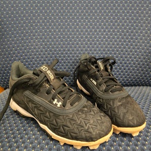 Black Kid's 1Y (Big Kids / Youth) Youth Under Armour Low Top (Used)