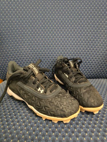 Black Kid's 1Y (Big Kids / Youth) Youth Under Armour Low Top (Used)
