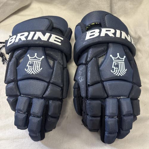 Junior Size 13 Inch Brine Lacrosse Gloves. Navy Blue. Excellent Condition.