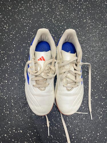 Used Adidas Soccer Cleats White Junior 01.5 11849-S000030292