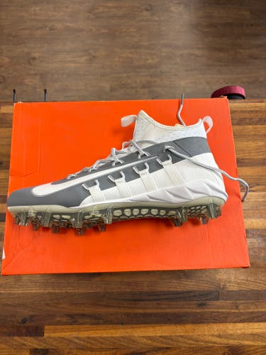 White Unisex Size M 14.0 (W 15.0) Adult Nike Mid Top Alpha Huarache 6 Elite (New)