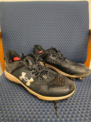 Black Men's Size M 11.0 (W 12.0) Adult Under Armour Molded Cleats Cleats (Used)