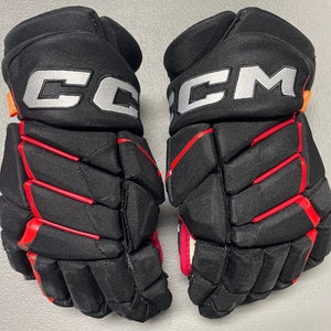 Black Senior CCM JetSpeed FT1 Gloves 14" Pro Stock BlackHawks (Used)