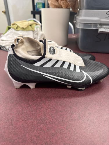 Men's  Size M 10.5 (W 11.5) Nike Low Top Vapor edge pro 360 Molded Cleats (Used)