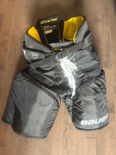 Large Junior Bauer Supreme Ignite Pro Hockey Pants (New)