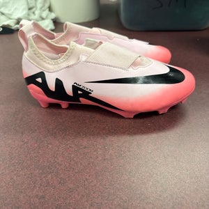 Nike youth soccer cleat Mercurial Zoom Vapor 3.5Y