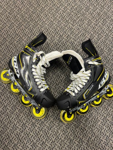CCM Super Tacks 9370R size 10.5 Roller Hockey Skate