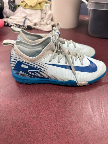 Nike Youth Soccer Turf Cleats 4Y Mercurial Zoom
